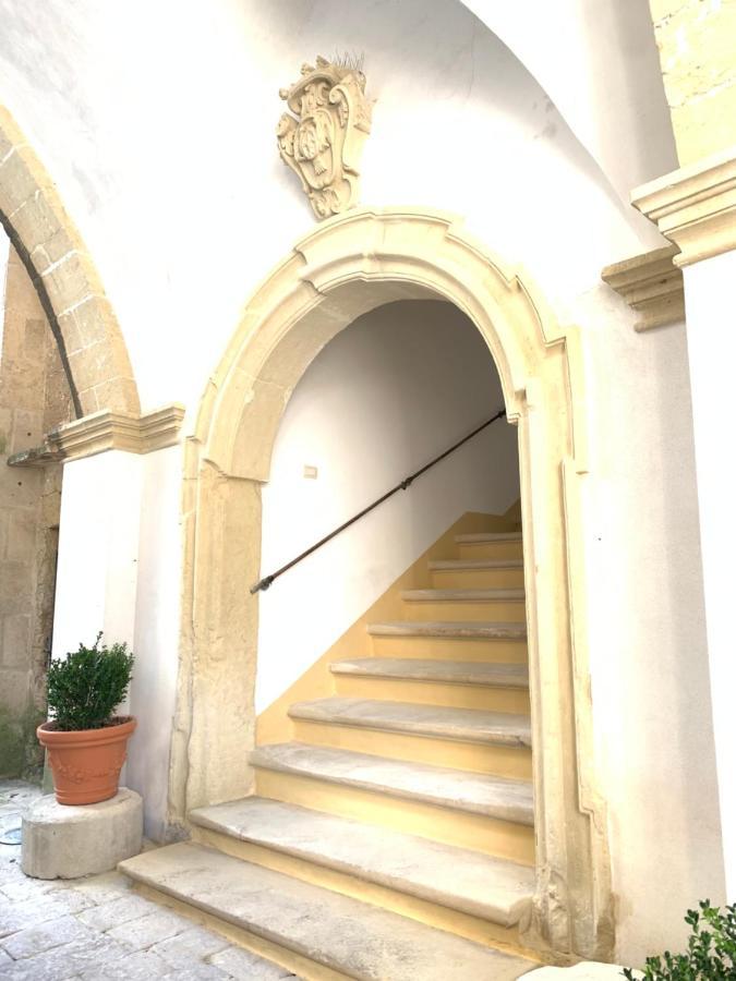 Hotel La Dimora Del Barone Vernole Exterior foto